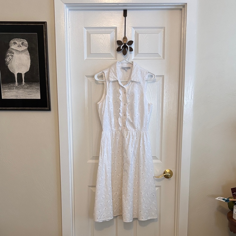 Madison Leigh White Eyelet Lace Dress Fully Lined Event Ready Size 8 EUC